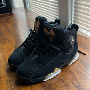 Black Jordan’s in a size 13 for kids only has been worn once.